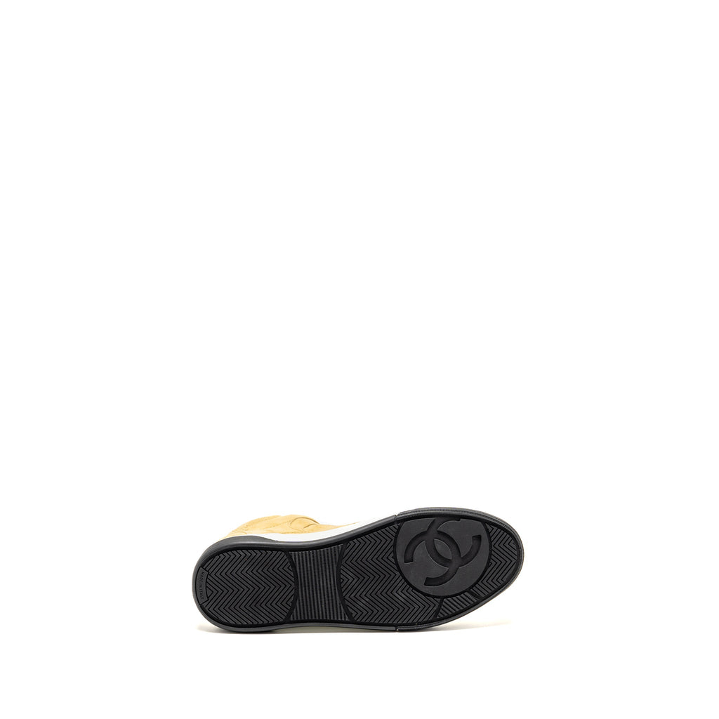 chanel-size-38-23a-cc-logo-high-top-sneakers-suede-kidskin-dark-beige-copy