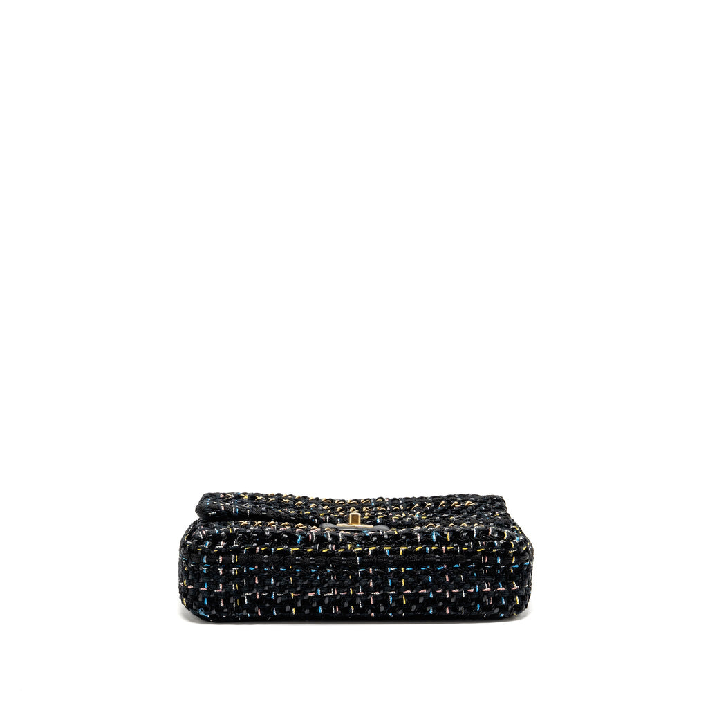 chanel-medium-single-flap-bag-tweed-black-ghw