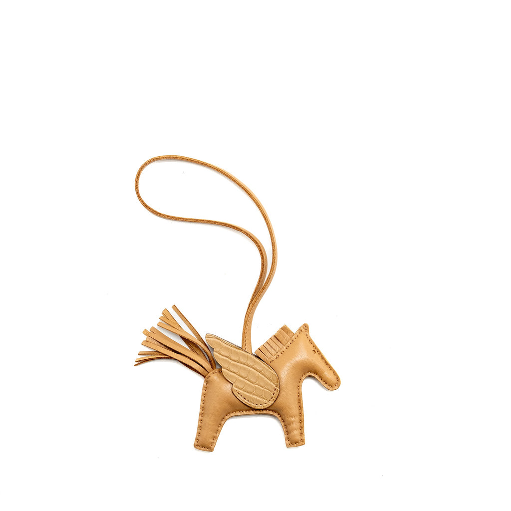 hermes-rodeo-pegase-pm-alligator-touch-bag-charm-chai-stamp-u-copy