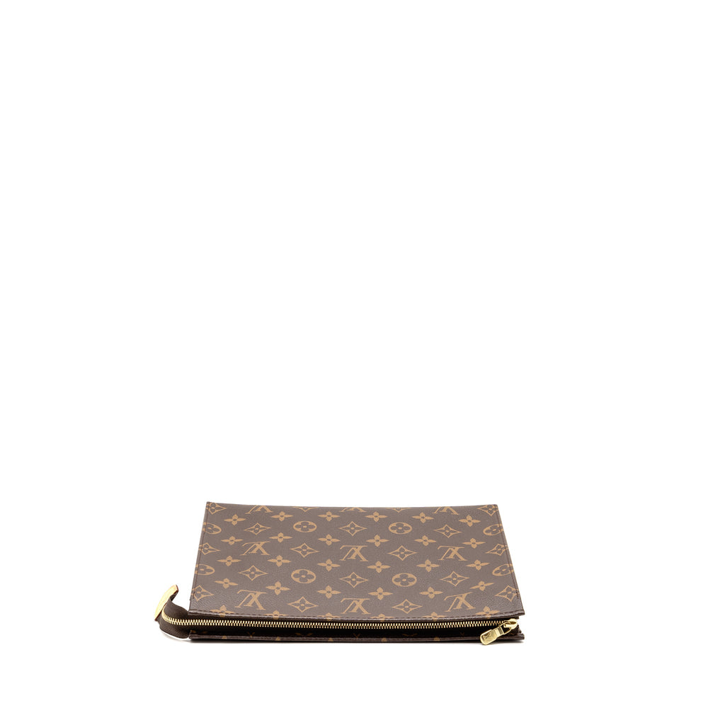 louis-vuitton-toiletry-pochette-26-monogram-canvas-ghw-17