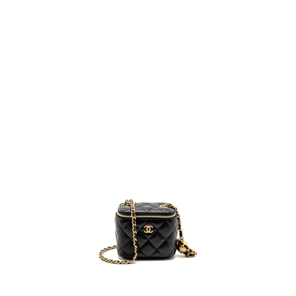 chanel-pearl-crush-mini-vanity-with-chain-lambskin-black-ghw-4