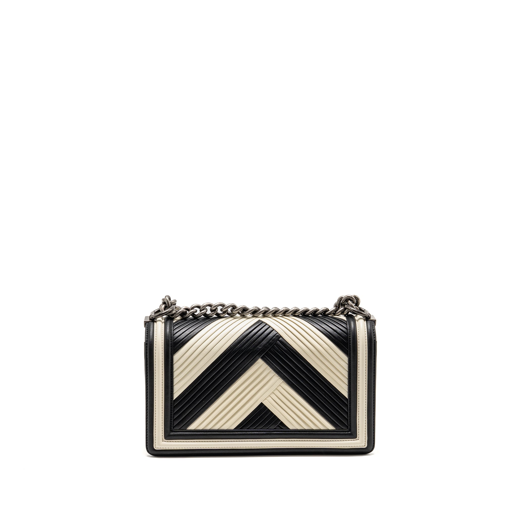 chanel-boy-white-black-23275485