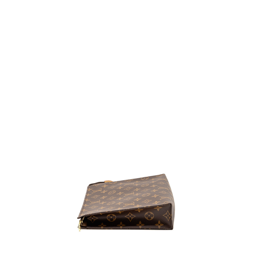 louis-vuitton-toiletry-pochette-26-monogram-canvas-ghw-17