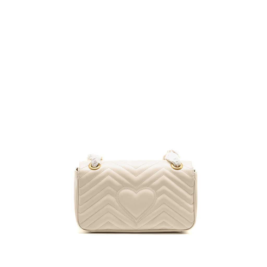 gucci-white