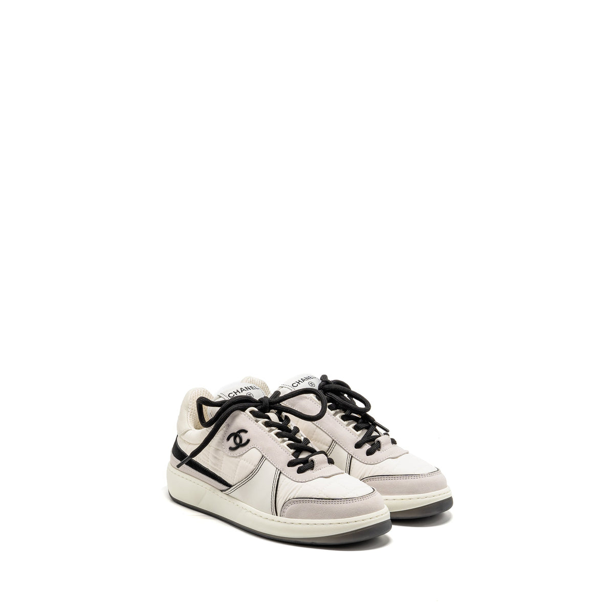 CHANEL CC SNEAKERS SUEDE/FABRIC/CALFSKIN WHITE/LIGHT GREY/BLACK