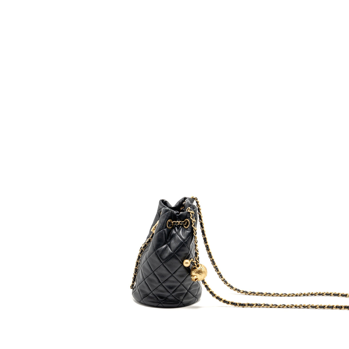 chanel-pearl-crush-mini-bucket-bag-lambskin-black-ghw-microchip
