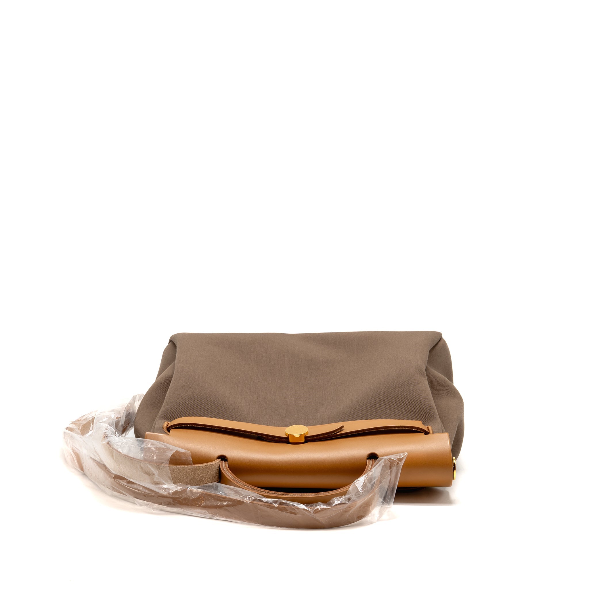 hermes-herbag-31-zip-bag-canvas-hunter-leather-etoupe-natural-sable-ghw-stamp-u-copy