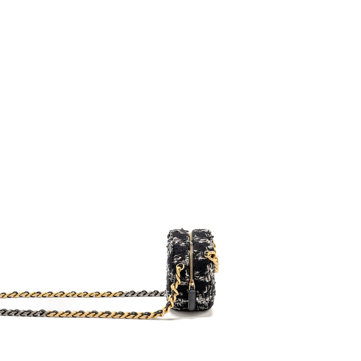 chanel-19-round-clutch-with-chain-tweed-multicolour-ghw
