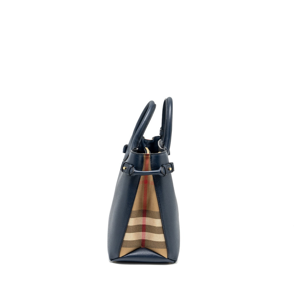 burberry-the-large-banner-bag-calfskin-dark-blue-multicolour-ghw-1