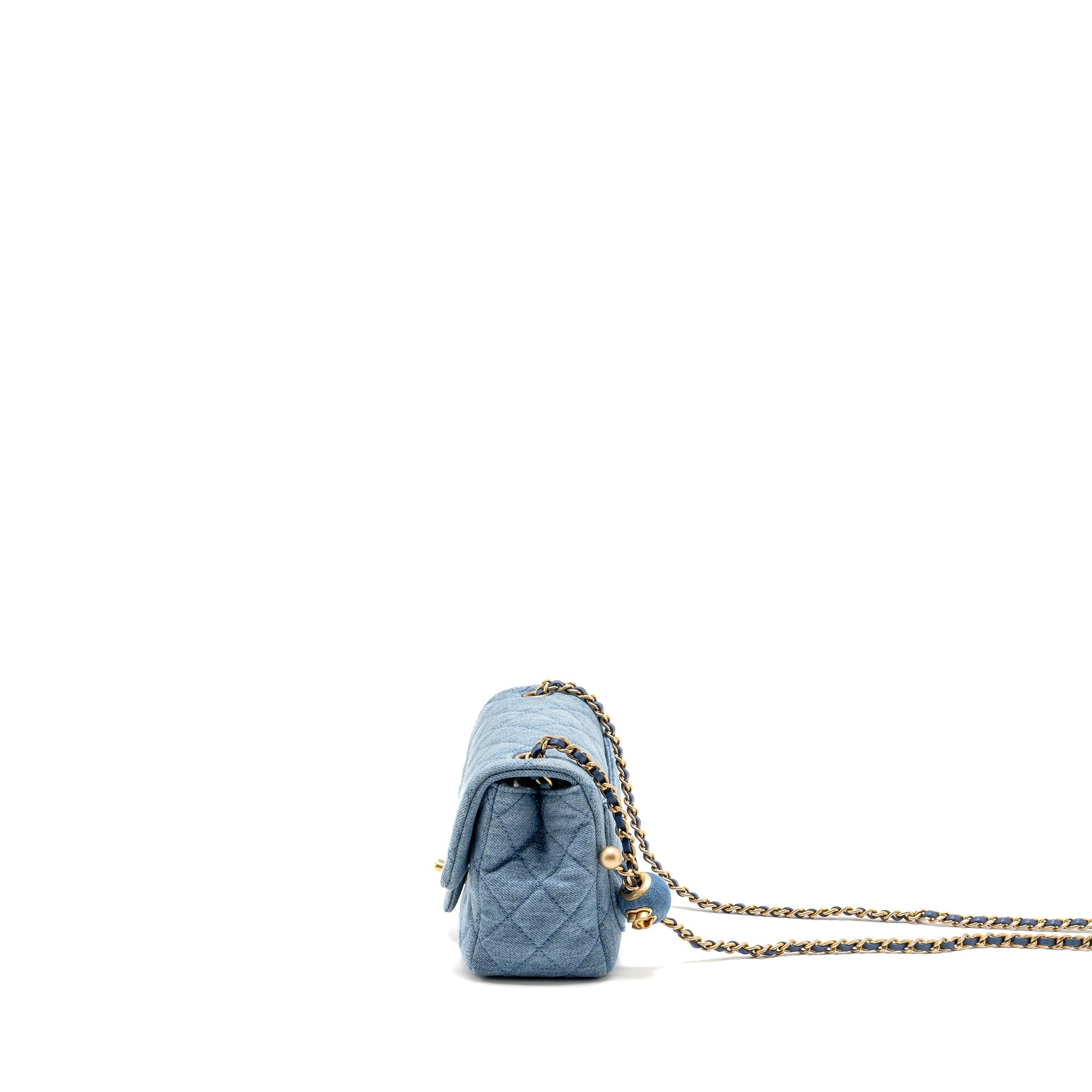 chanel-pearl-crush-mini-square-flap-bag-denim-light-blue-ghwmicrochip
