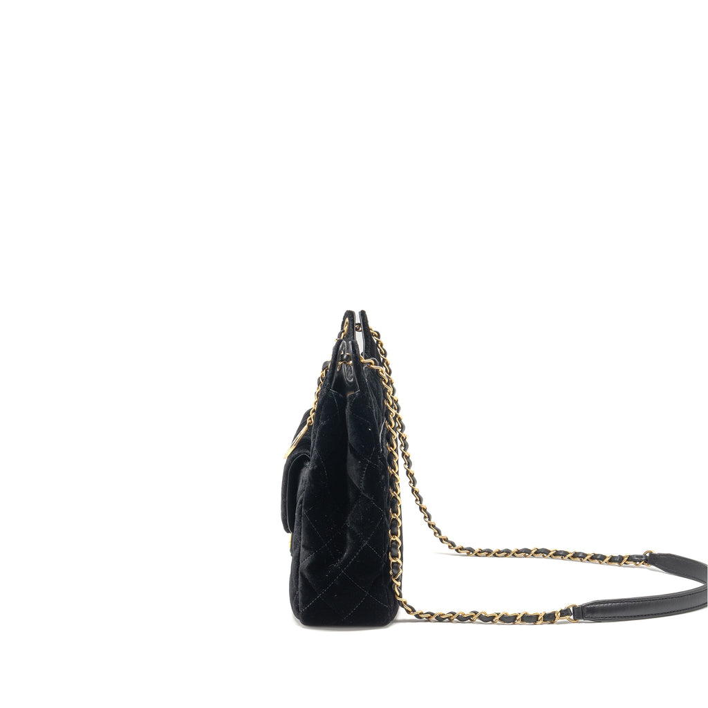 chanel-23b-hobo-bag-velvet-black-ghwmicrochip