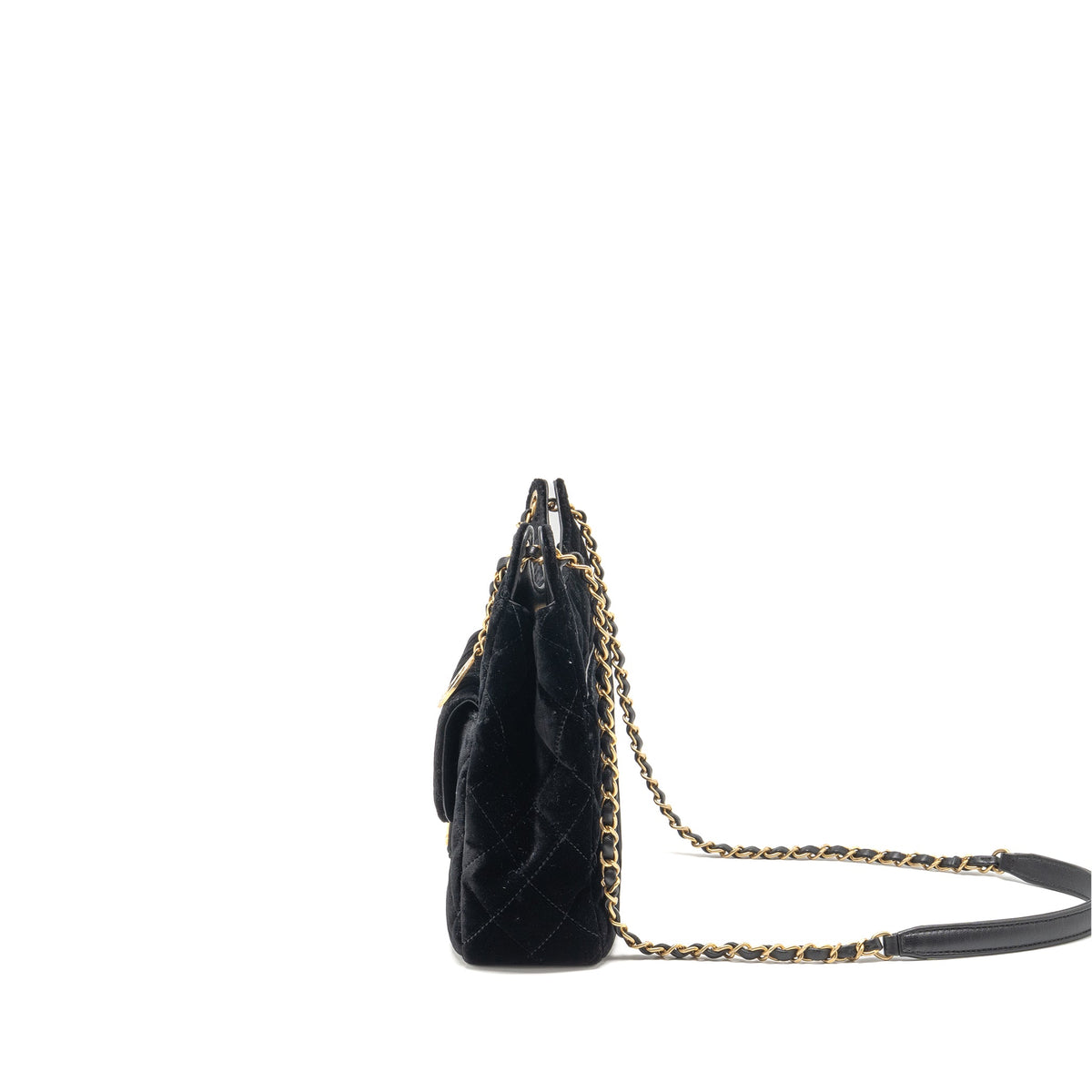 chanel-23b-hobo-bag-velvet-black-ghwmicrochip