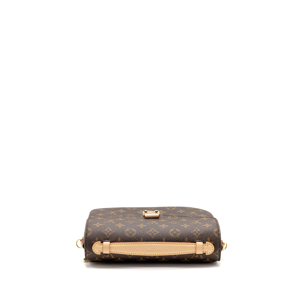 louis-vuitton-pochette-metis-monogram-canvas-ghw-copy-2