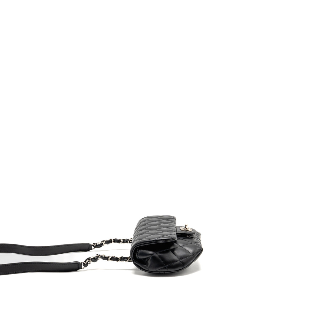 chanel-uniform-cc-logo-belt-waist-bag-calfskin-black-shw
