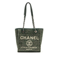 chanel-bag-white-black