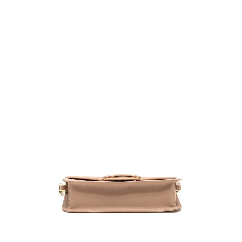 valentino-garavani-vlogo-signature-shoulder-bag-calfskin-light-pink-lghw-copy