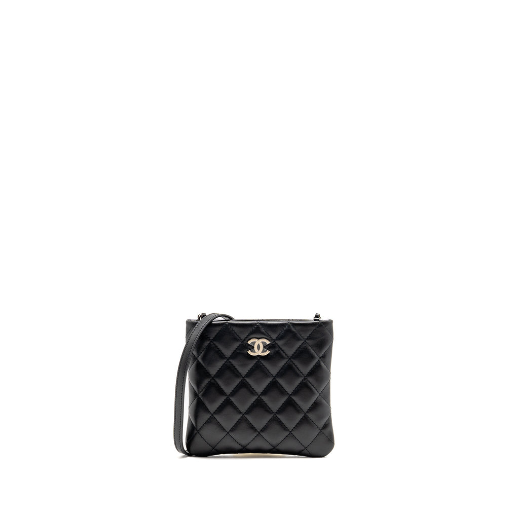 chanel-uniform-cc-logo-crossbody-pochette-calfskin-black-shw