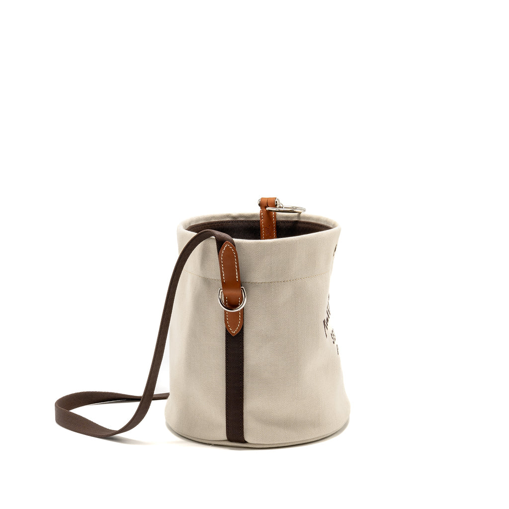 hermes-sac-de-pansage-toile-grooming-bucket-bag-canvas-craie-gold-shw