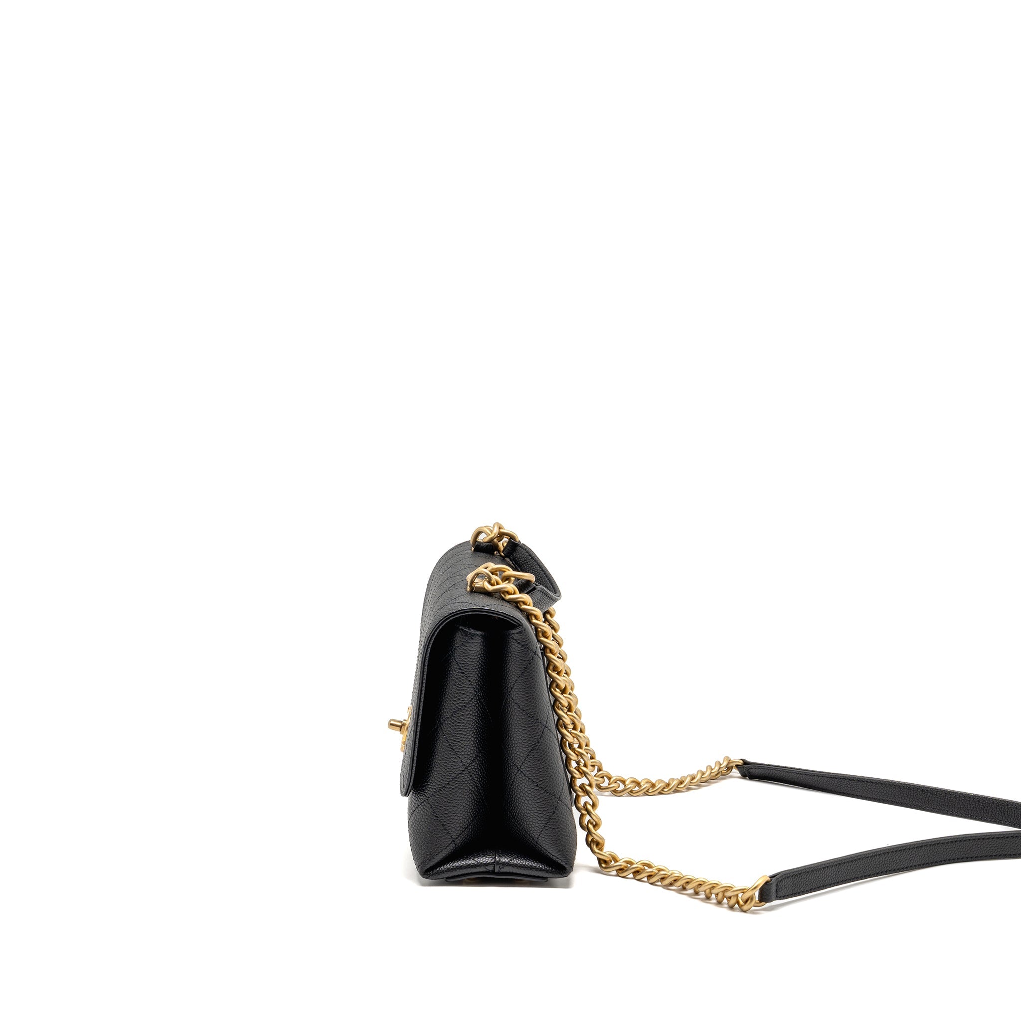 chanel-black-30608590