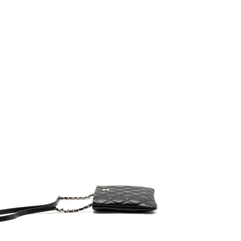 chanel-uniform-cc-logo-crossbody-pochette-calfskin-black-shw