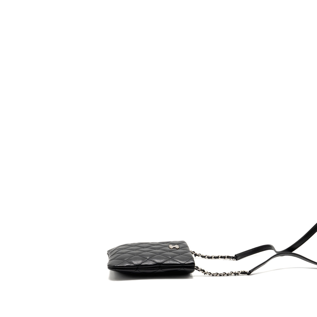 chanel-uniform-cc-logo-crossbody-pochette-calfskin-black-shw