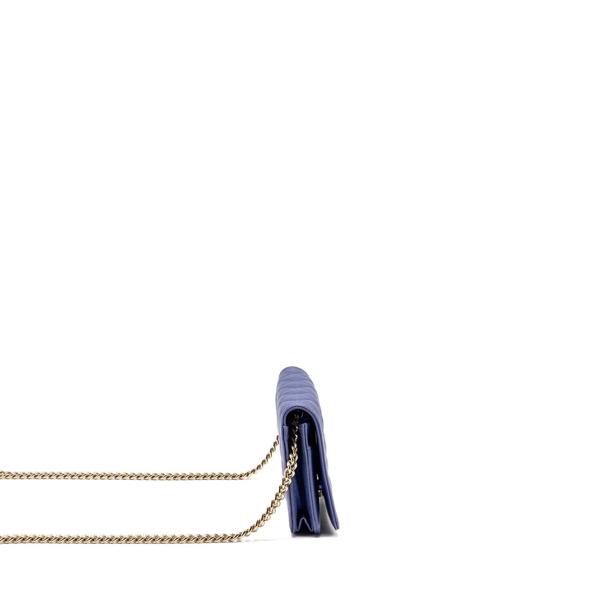 chanel-boy-bag-blue-30507102