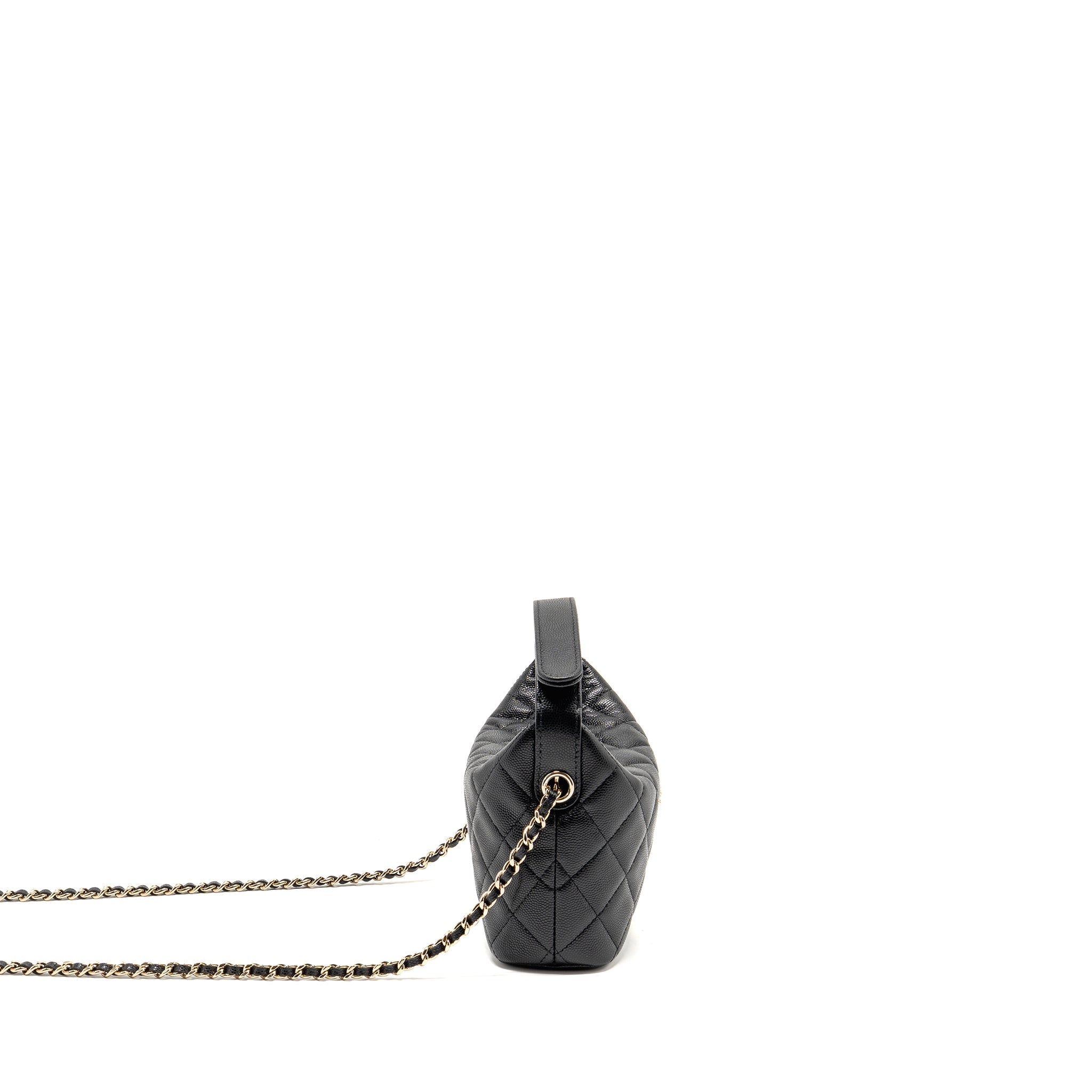 chanel-25c-detail-cc-logo-quilted-hobo-bag-caviar-black-lghwmicrochip