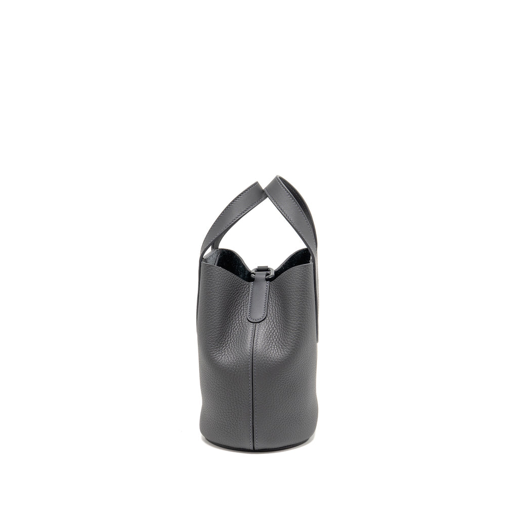 hermes-in-the-loop-18-clemence-swift-leather-artois-with-artois-hardware