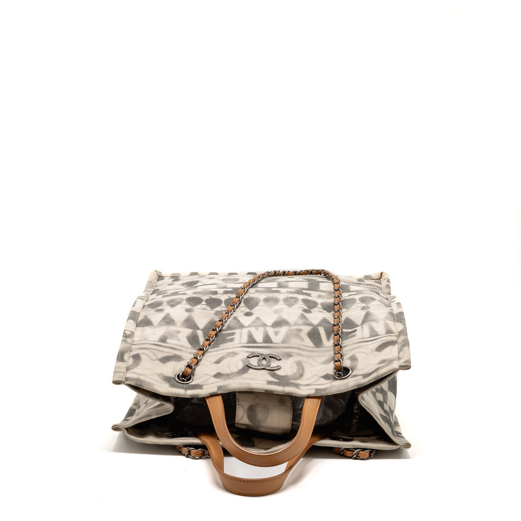 chanel-iliad-shopping-tote-bag-printed-canvas-leather-multicoloured-shw