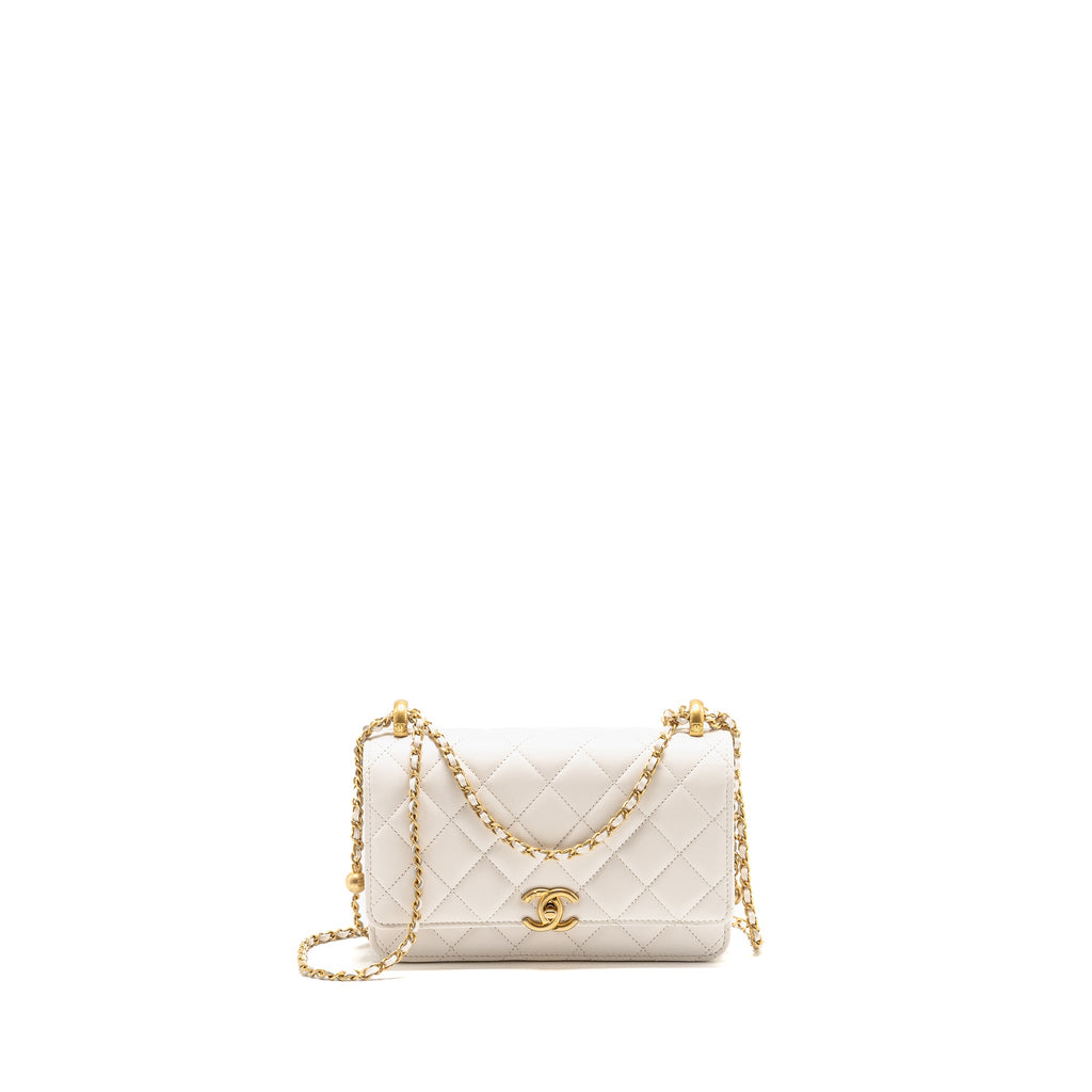 chanel-white-2