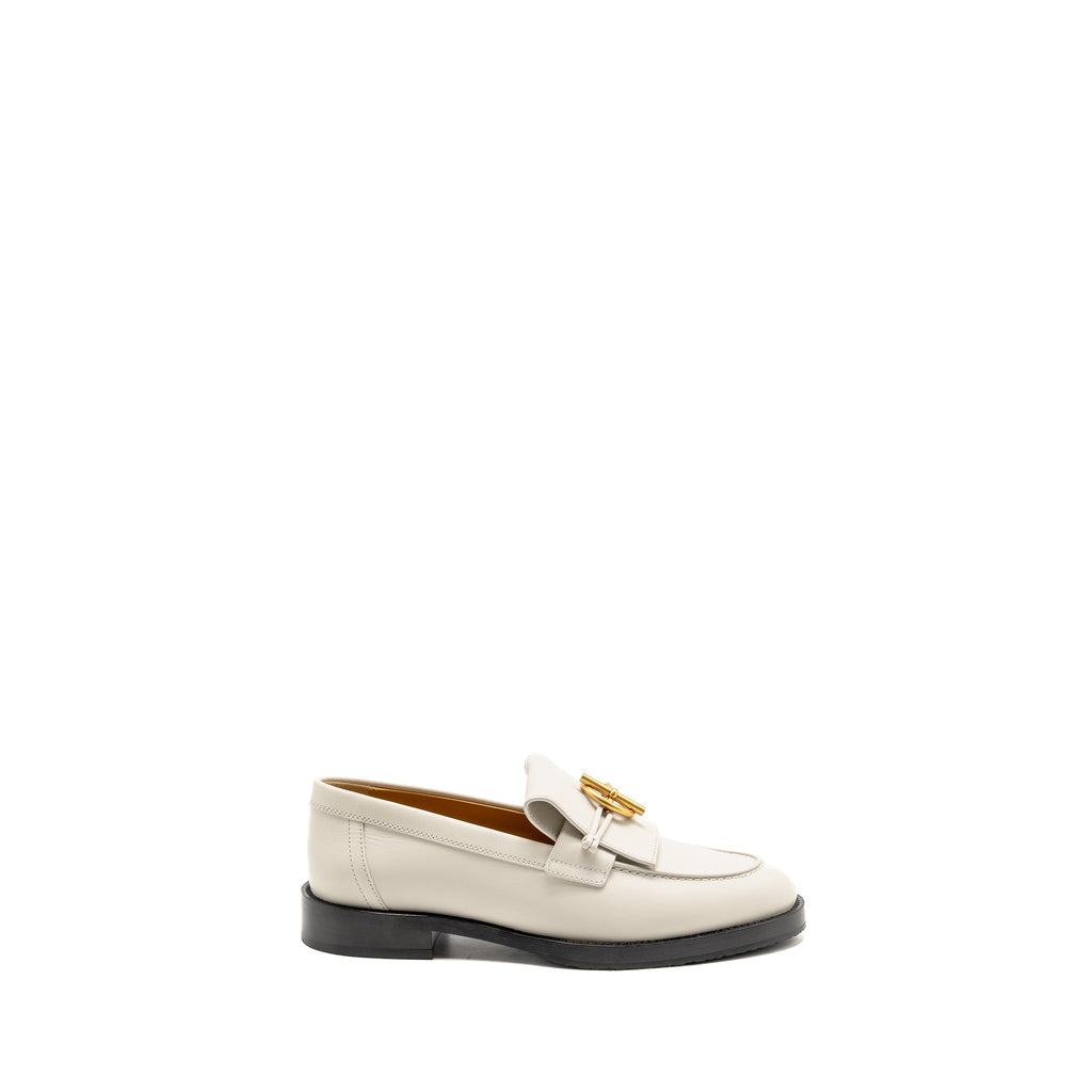 hermes-size-37-mocassins-impact-loafers-calfskin-blanc-de-paris-ghw-copy-1