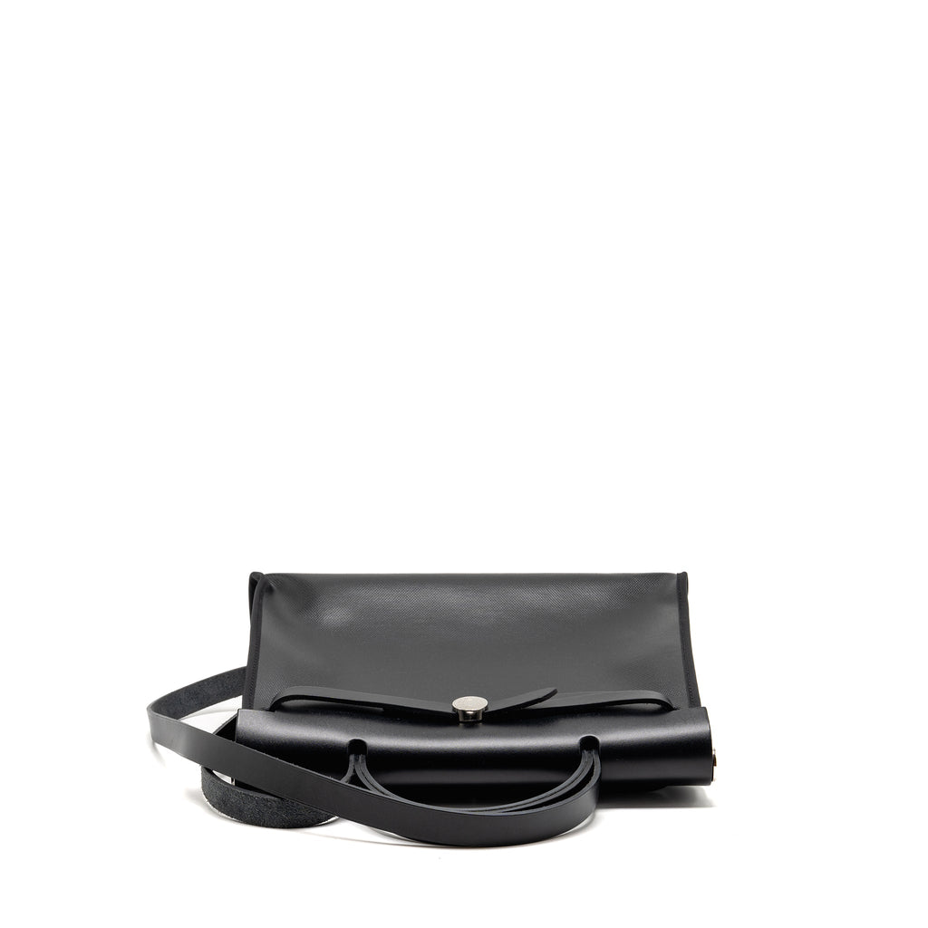hermes-herbag-31-zip-bag-berline-canvas-hunter-leather-black-ecru-black-shw-stamp-k