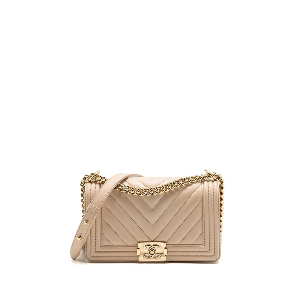 chanel-medium-boy-bag-chevron-lambskin-beige-lghw