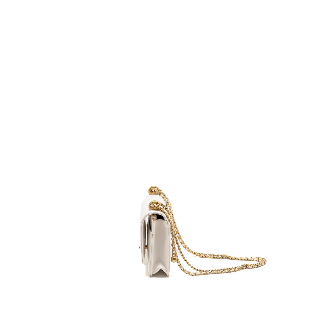 chanel-white-2