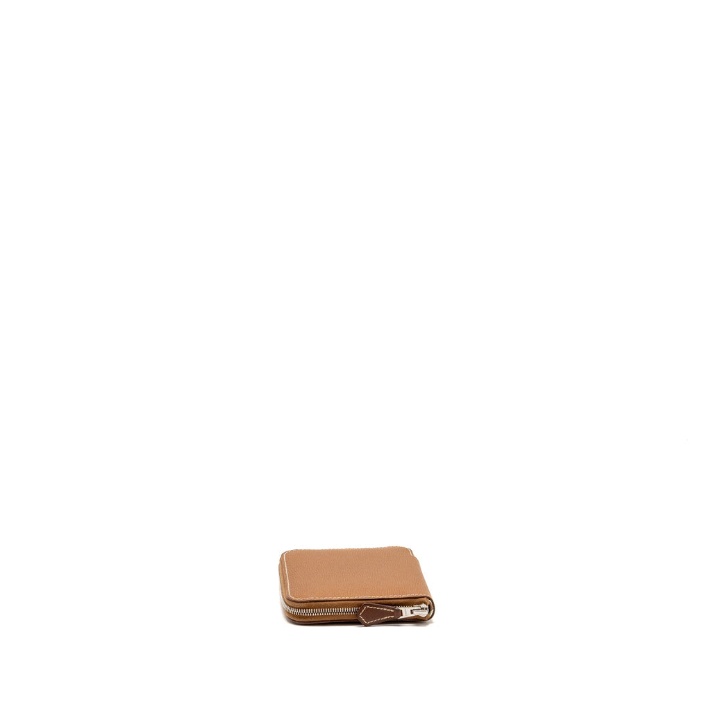 herems-silk-in-compact-wallet-epsom-gold-shw-stamp-b