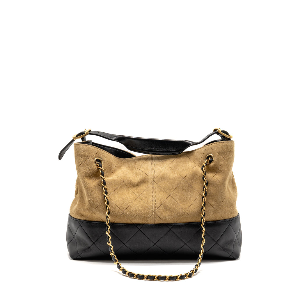 chanel-small-shopping-bag-suede-shiny-lambskin-beige-black-ghw-microchip