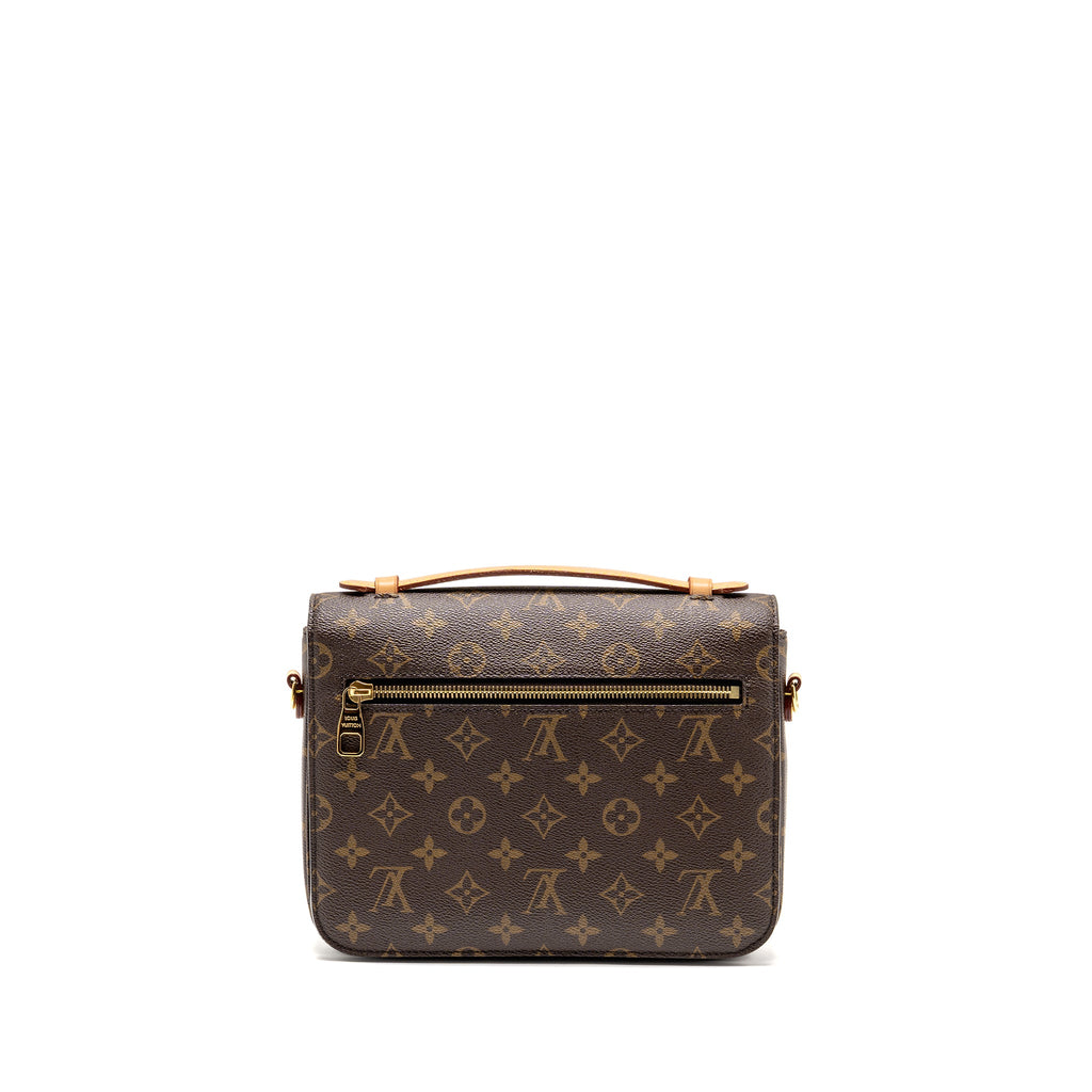 louis-vuitton-pochette-metis-monogram-canvas-ghw-35