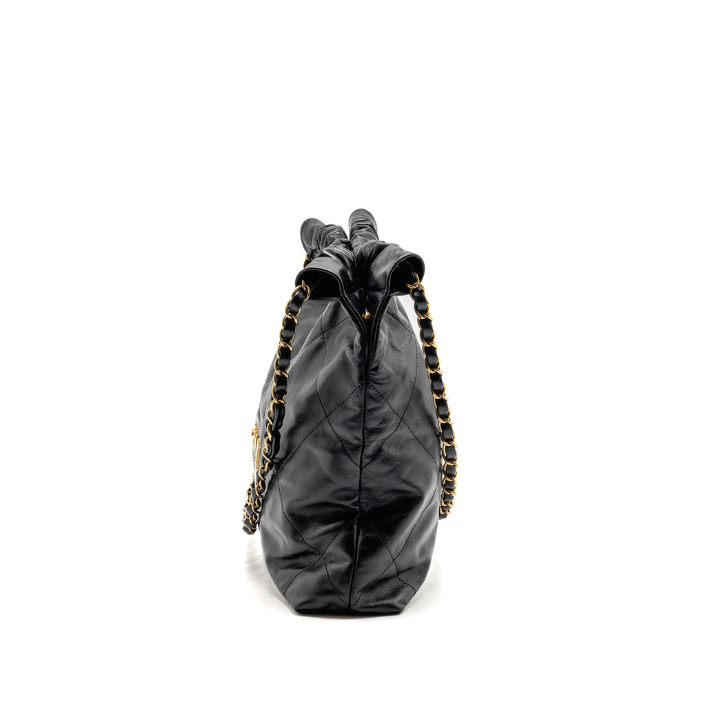 chanel-22-black-1
