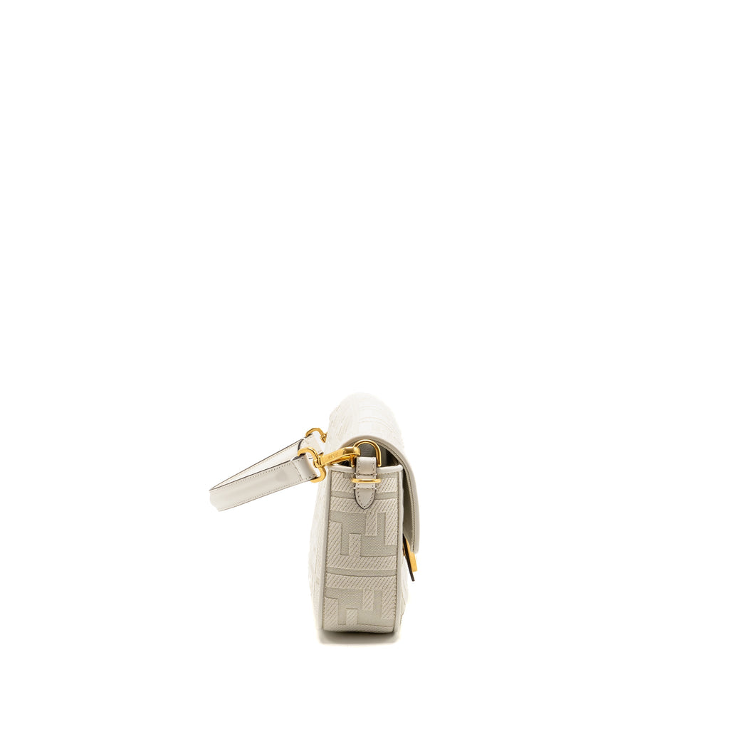 fendi-baguette-bag-fabric-white-ghw-copy