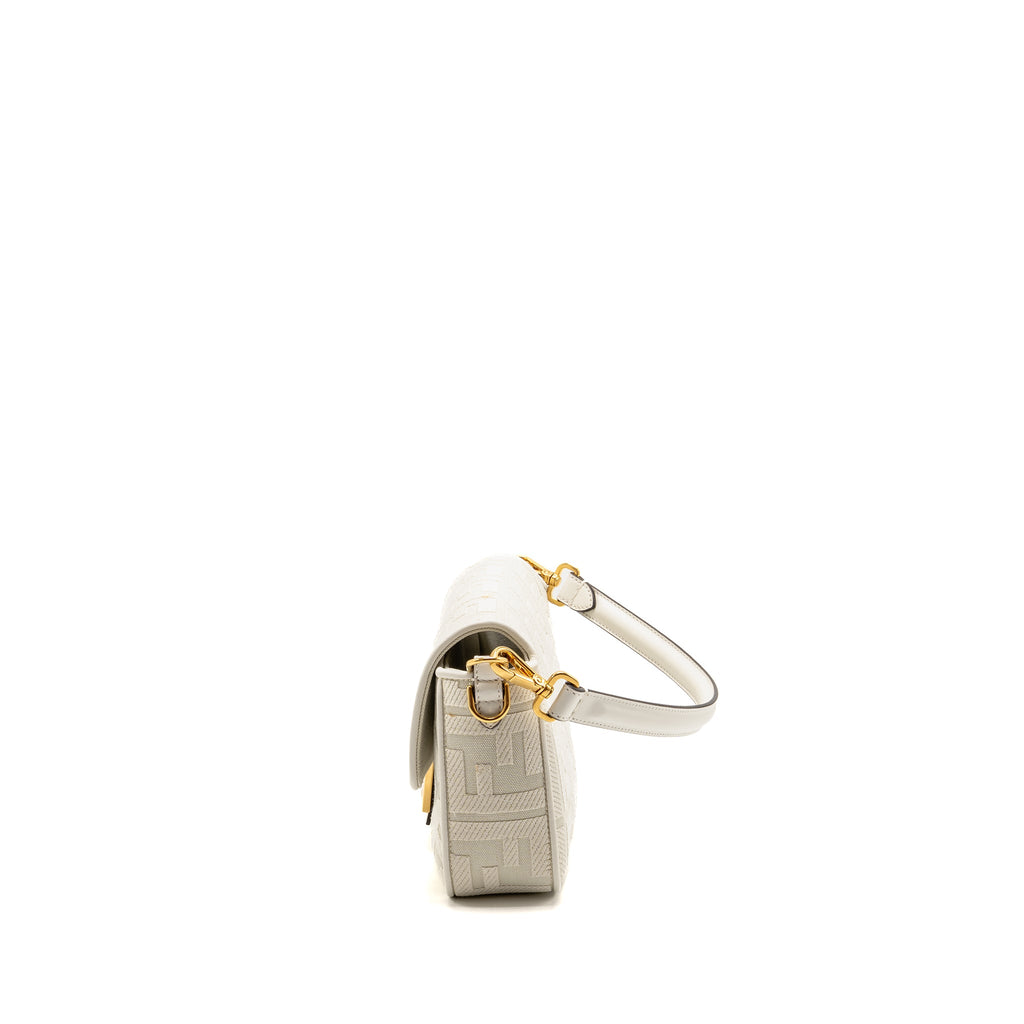fendi-baguette-bag-fabric-white-ghw-copy
