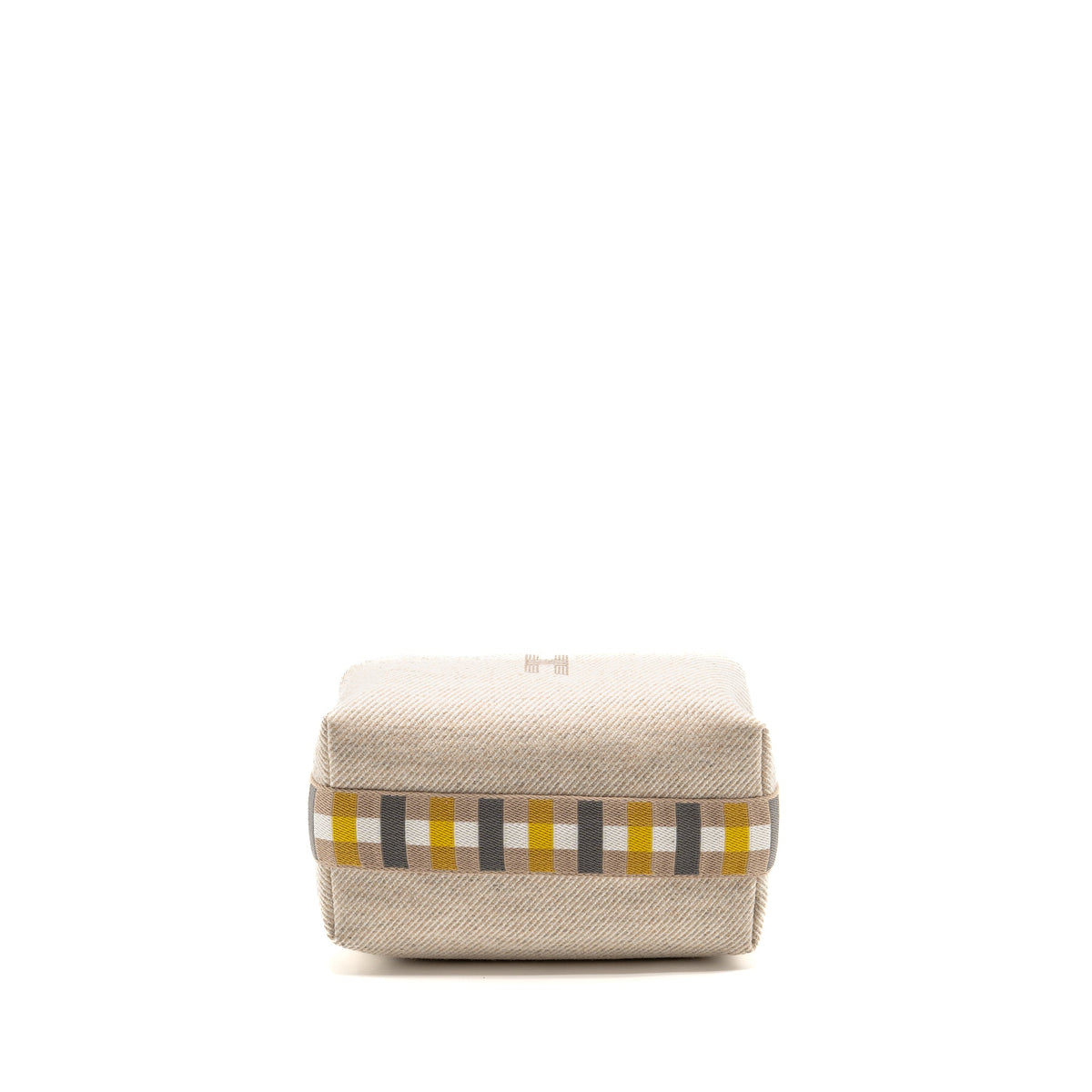 hermes-bride-a-brac-au-carre-case-small-model-wool-light-beige-multicolour-shw