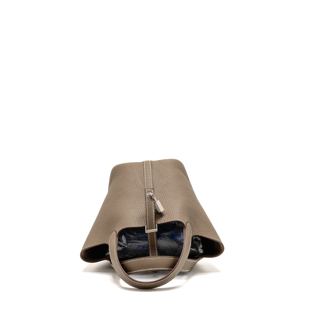 hermes-picotin-18-lock-bag-clemence-etoupe-shw-stamp-k-2