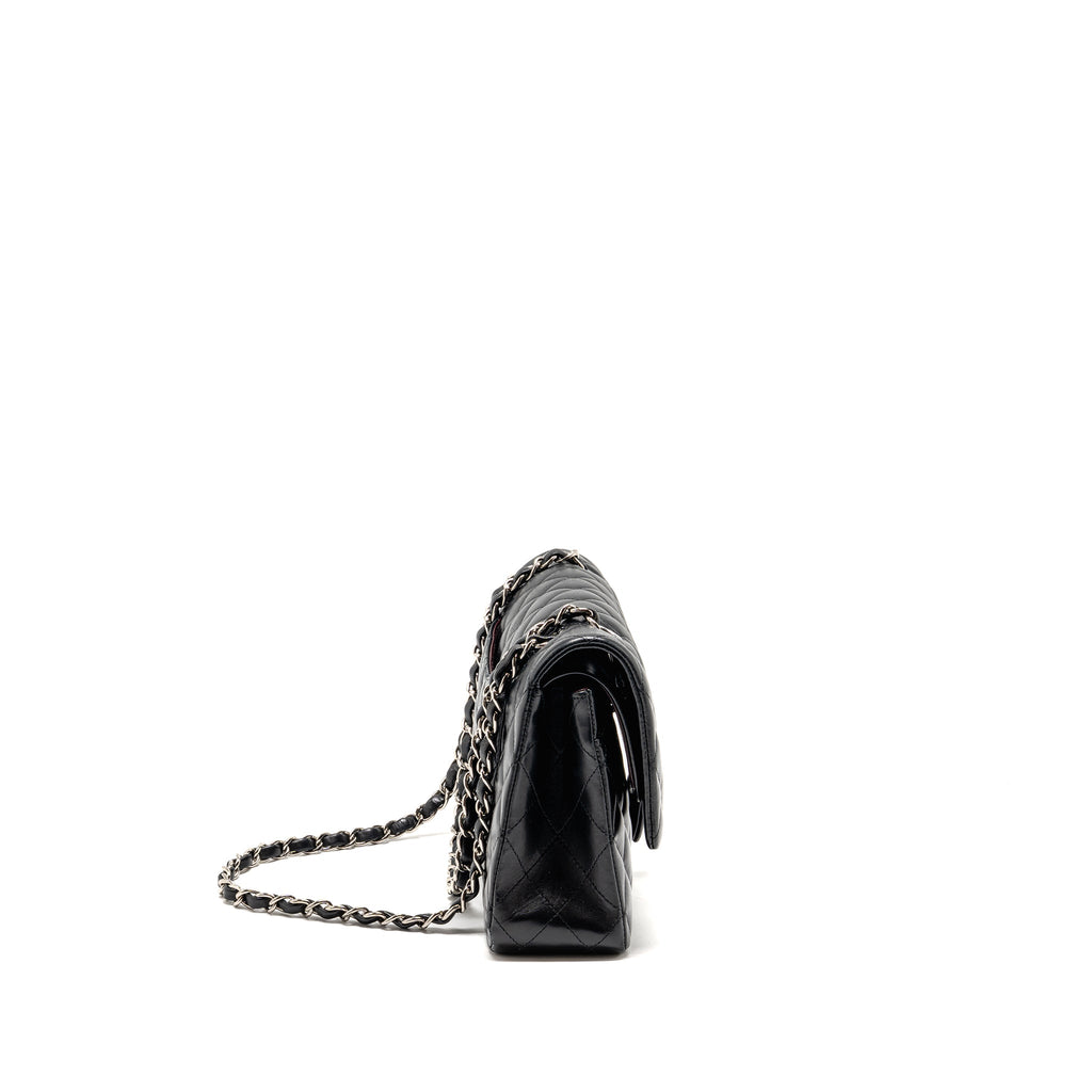 chanel-medium-classic-double-flap-bag-lambskin-black-shw-copy-3