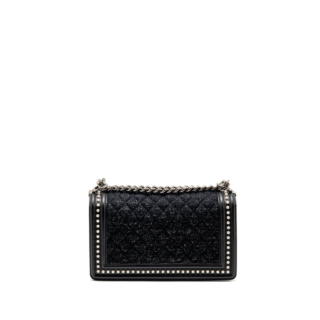 chanel-medium-boy-bag-fabric-lambskin-black-shw