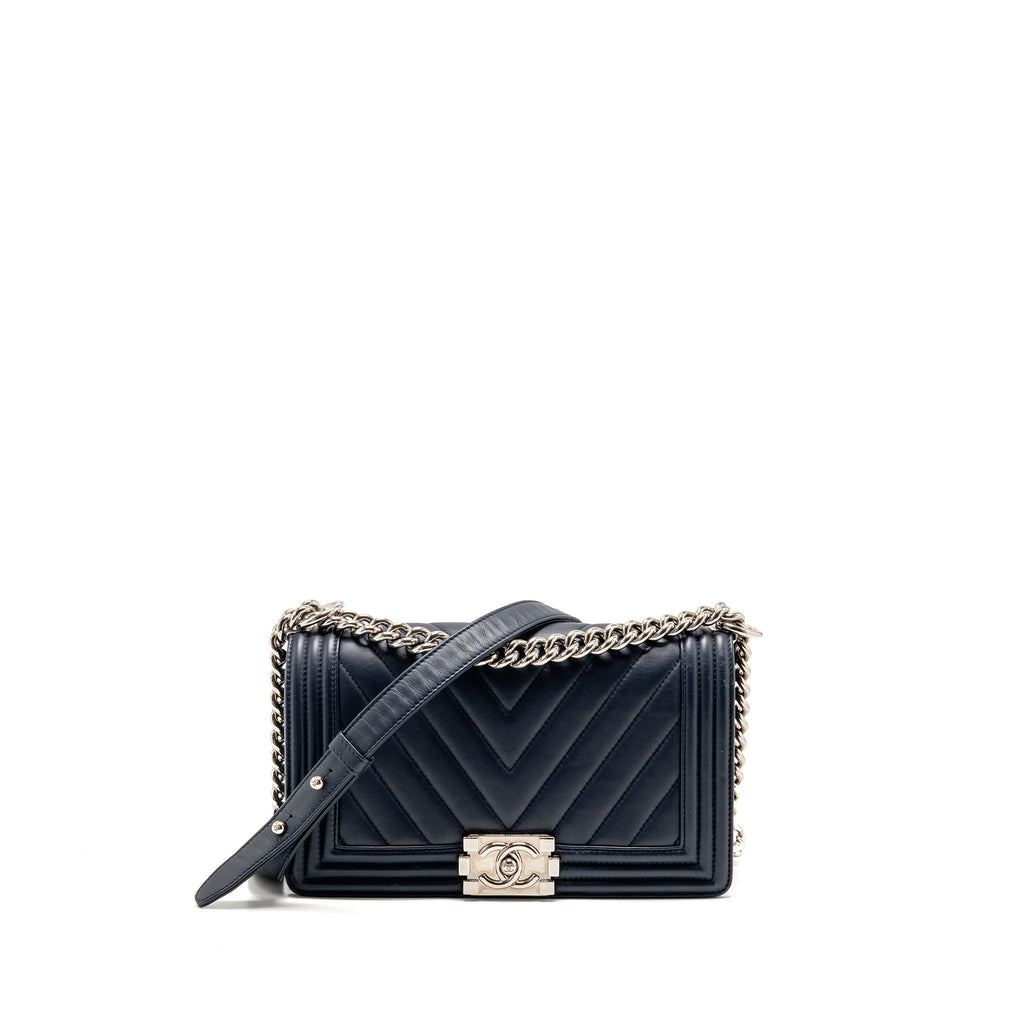 chanel-medium-chevron-boy-bag-calfskin-blue-shw