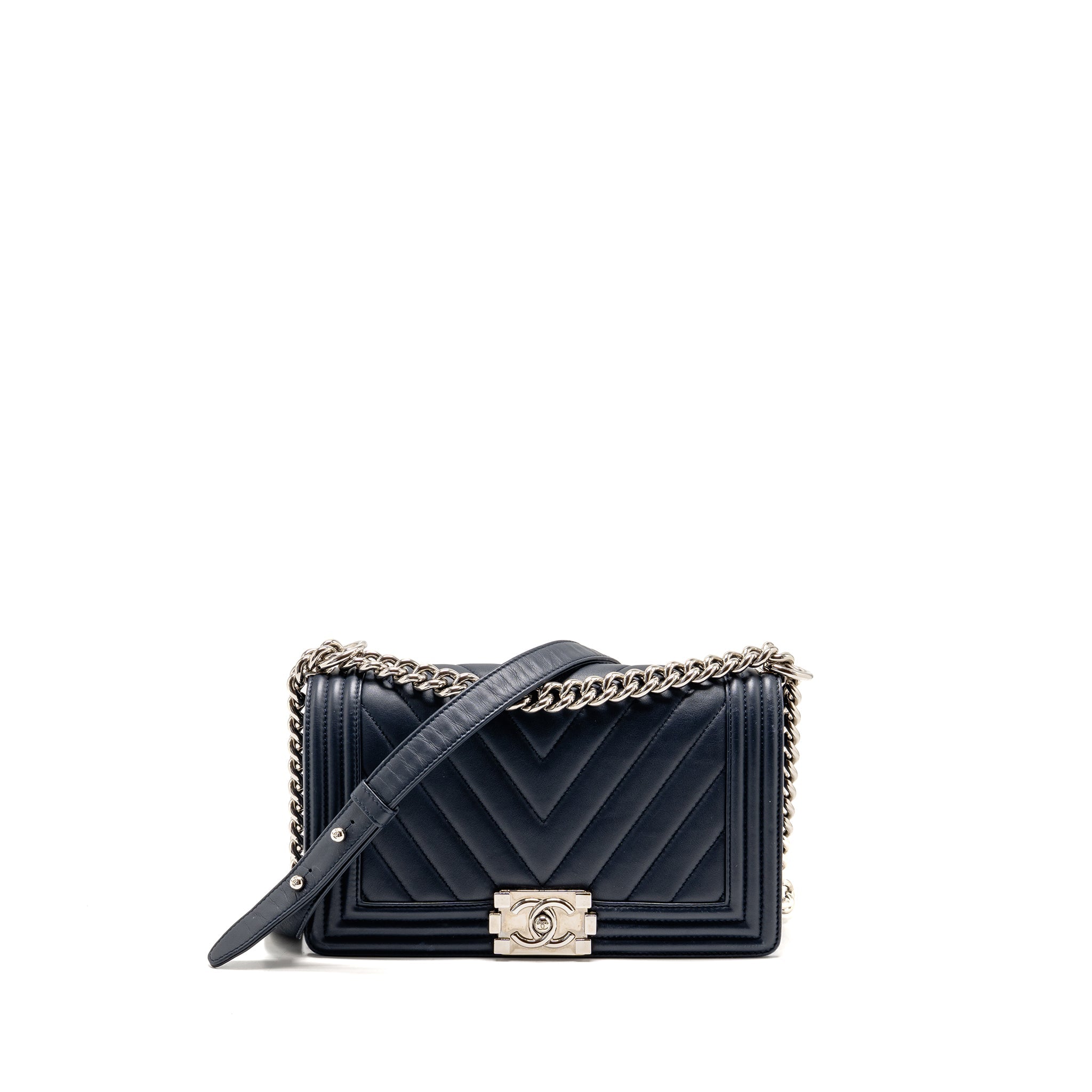 chanel-medium-chevron-boy-bag-calfskin-blue-shw