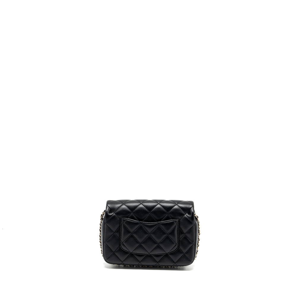 chanel-quilted-flap-bag-with-pearl-chain-lambskin-black-lghw
