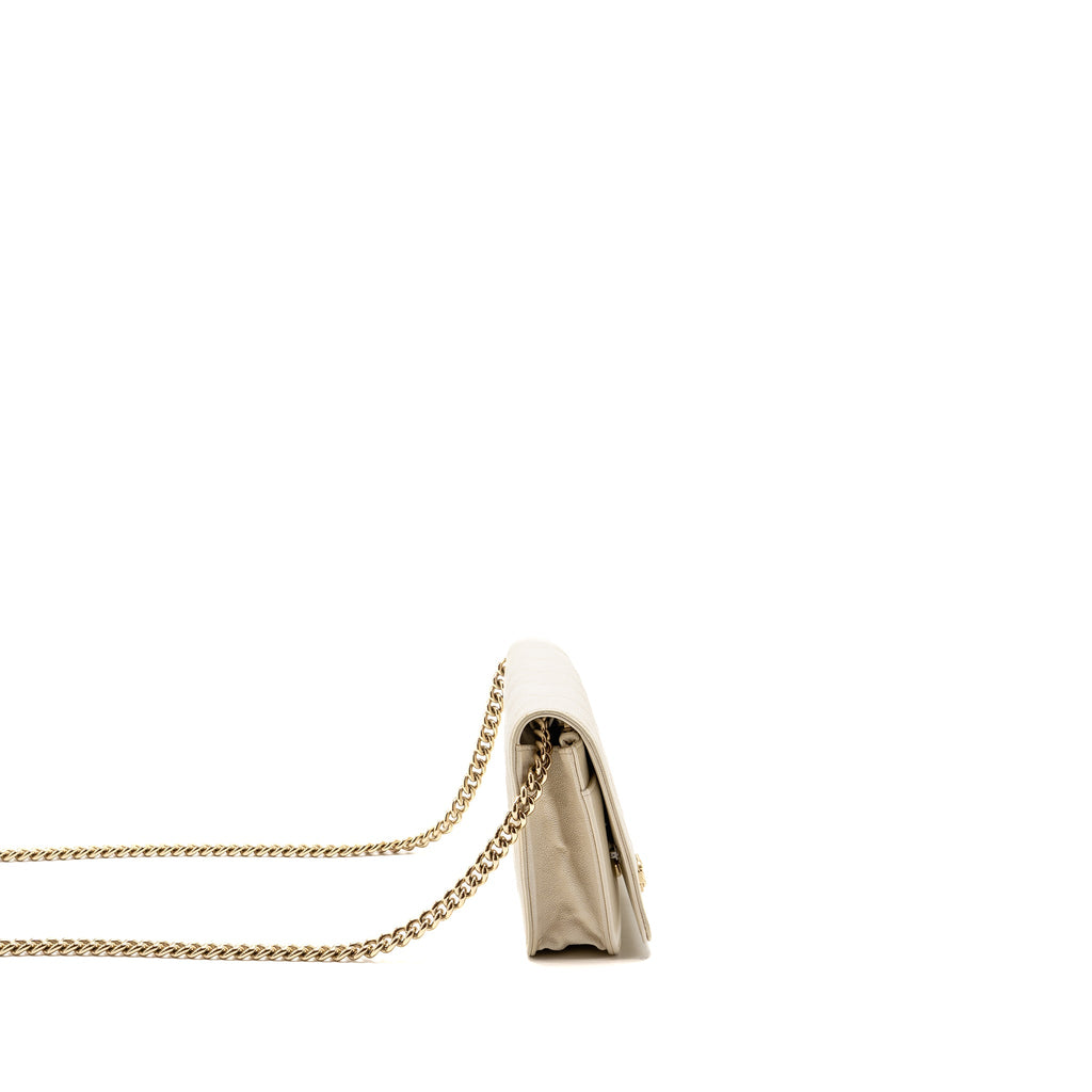 chanel-boy-wallet-on-chain-caviar-white-lghw-1