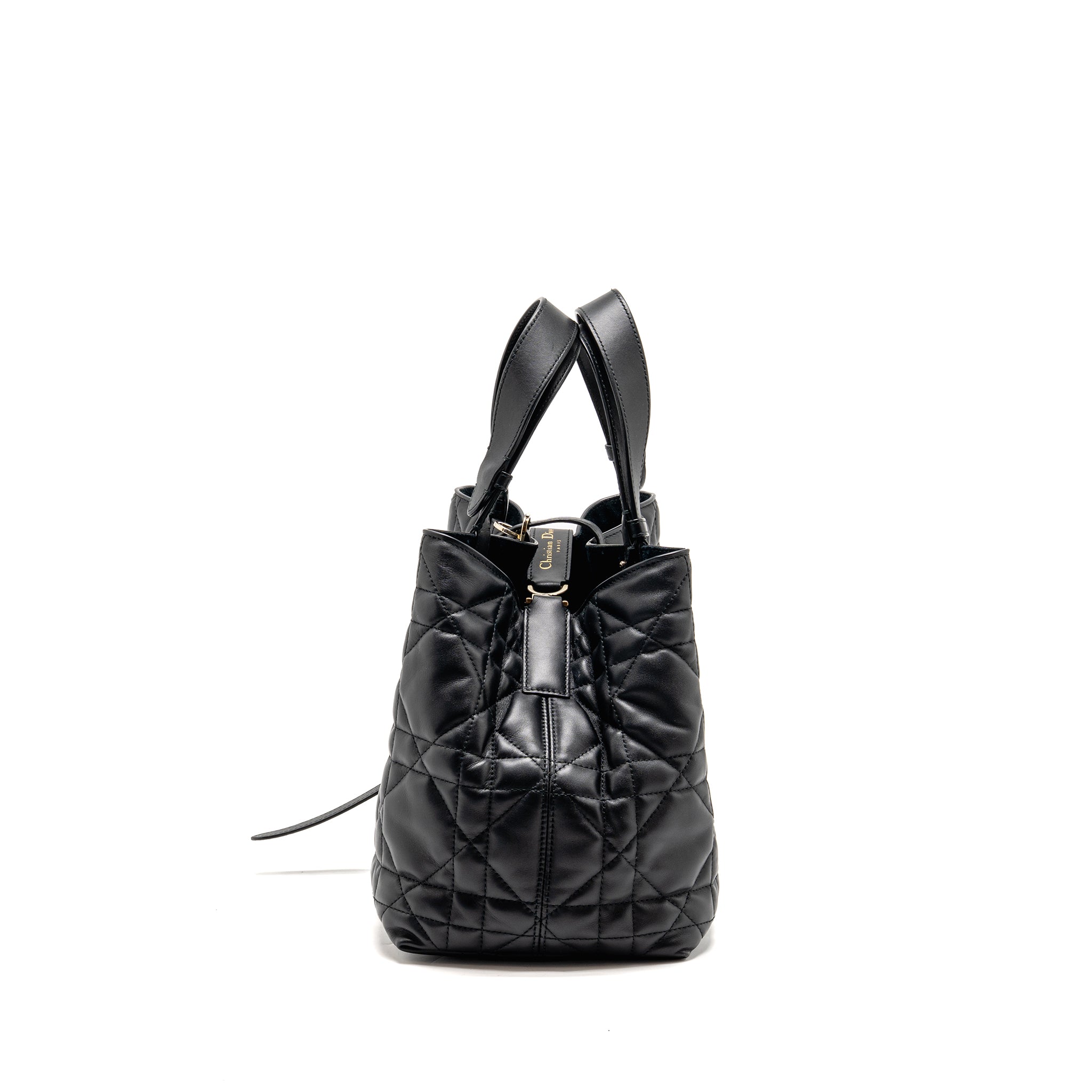 dior-medium-dior-toujours-tote-bag-macrocannage-calfskin-black-lghw-copy-1
