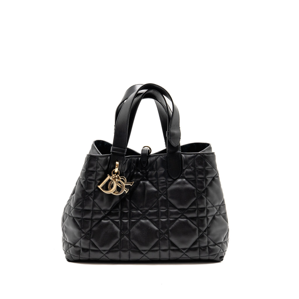 dior-medium-dior-toujours-tote-bag-macrocannage-calfskin-black-lghw-copy-1
